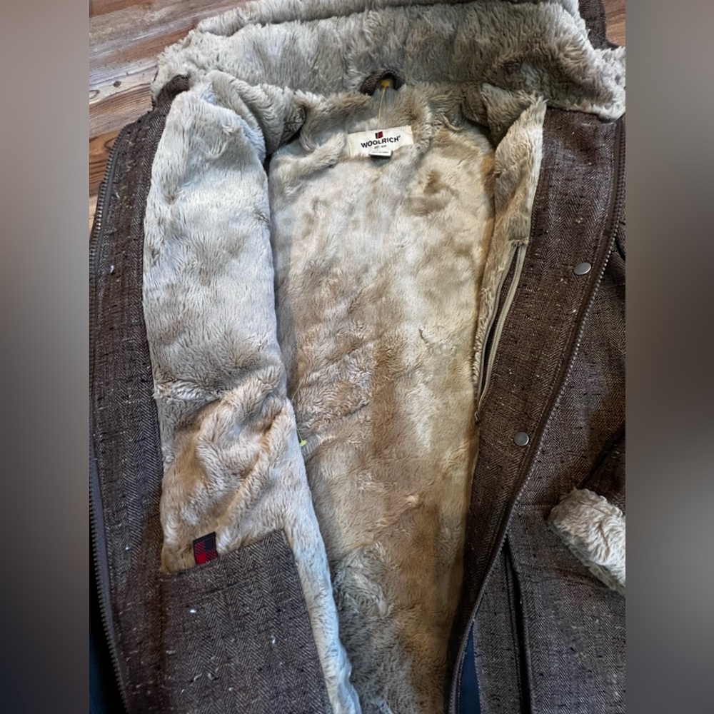Like New! Woolrich Fur Lined Winter/Ski Jacket - Picture 4 of 6